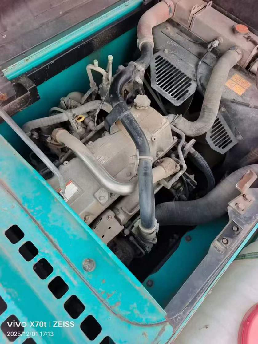 Used Kobelco SK200 Excavator 2017 Model / 7