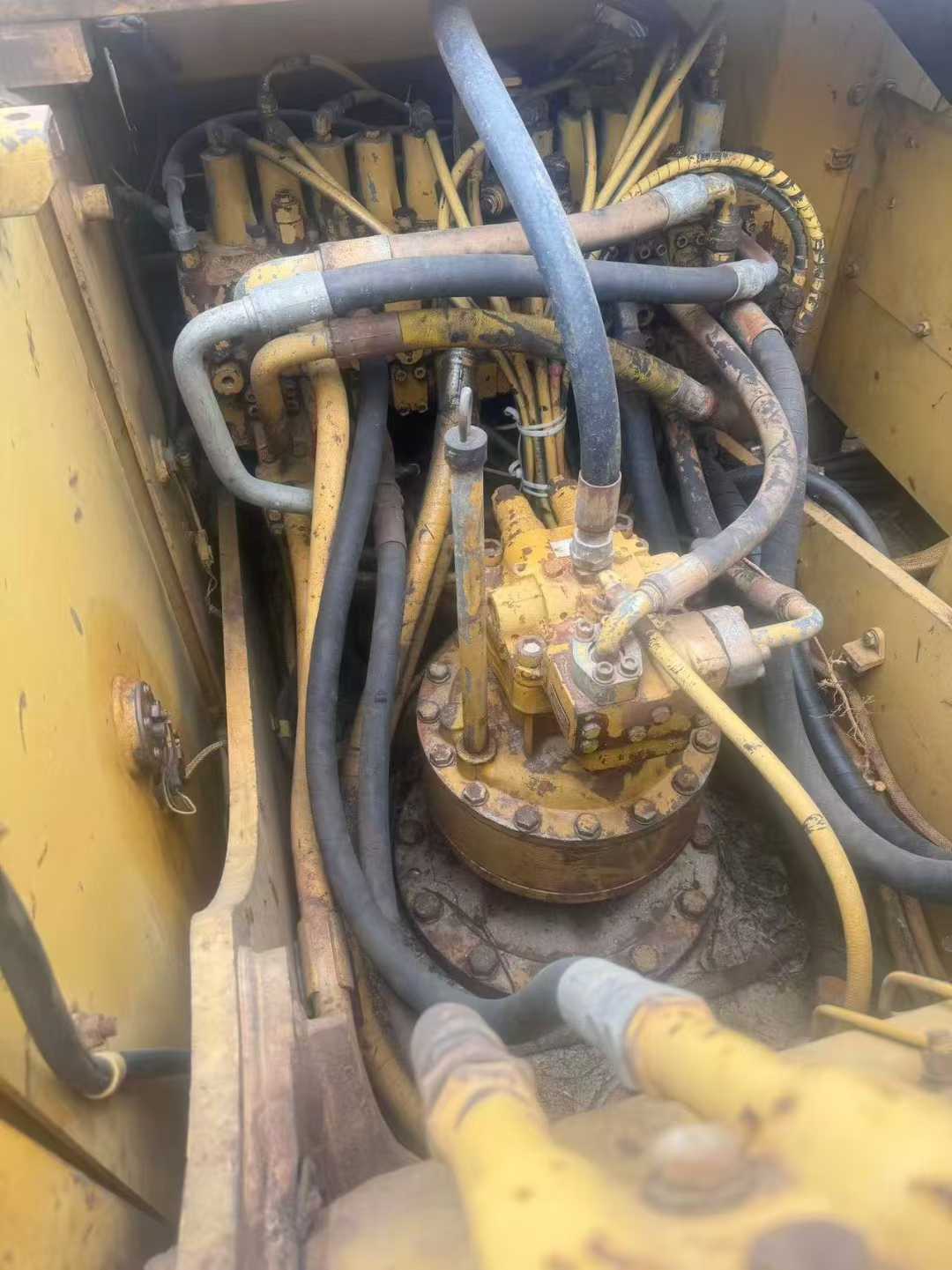 Used Caterpillar 320C Excavator 2016 Model / 2