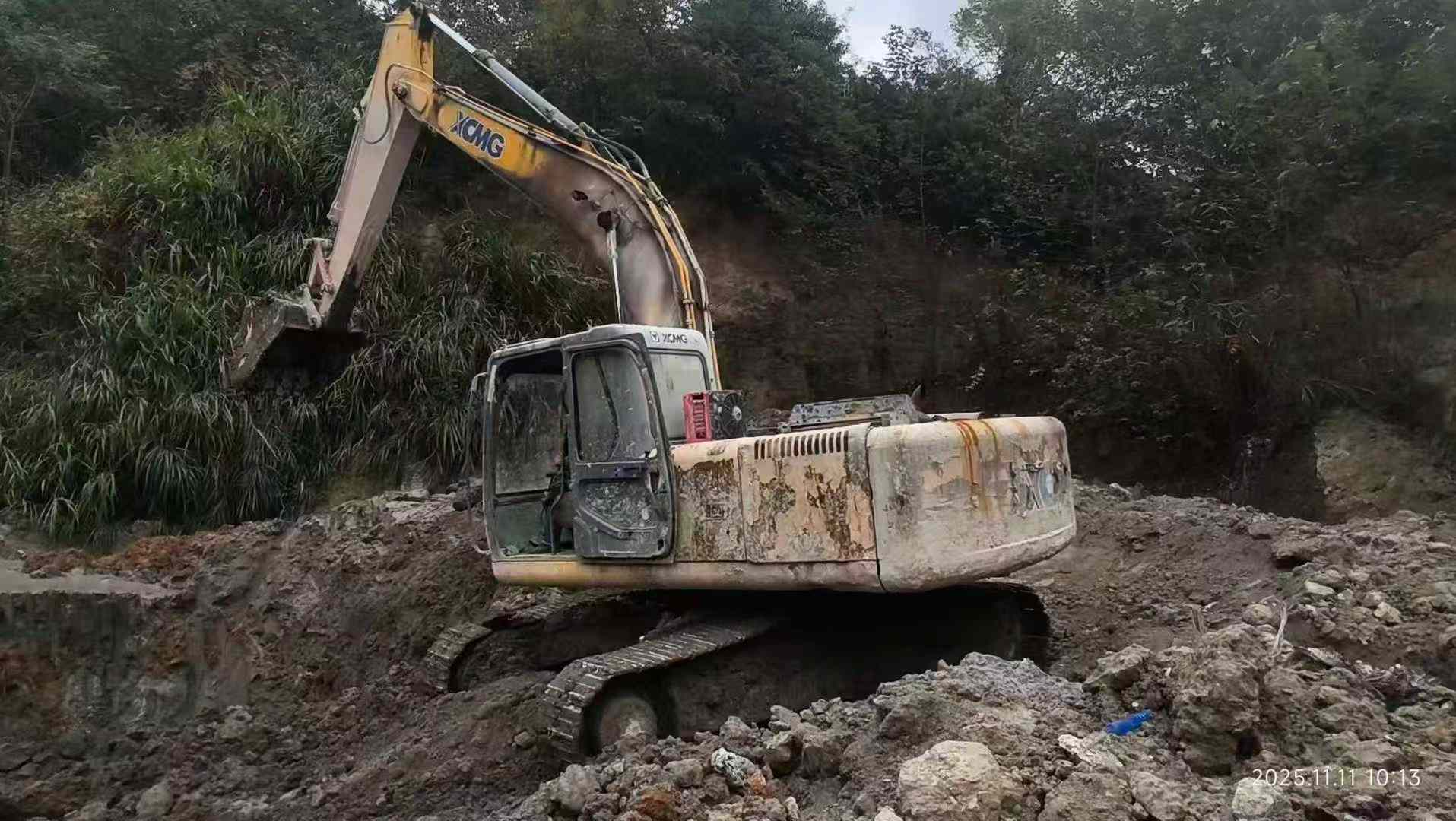 Used XCMG XE215 Excavator 2016 Model