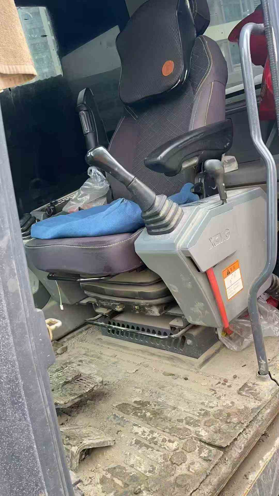 Used XCMG XE15 Excavator 2021 Model / 8