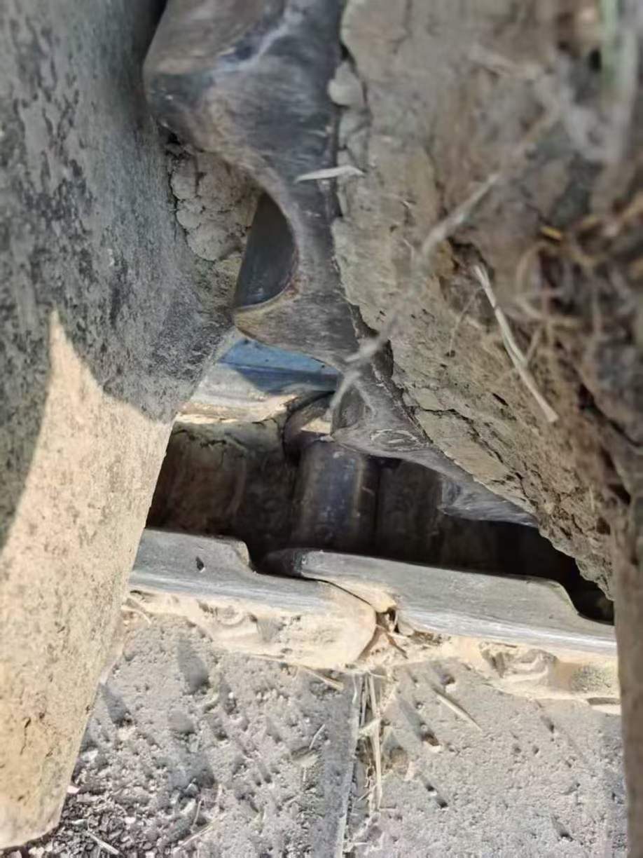 Used Kobelco SK210 Excavator 2019 Model / 3