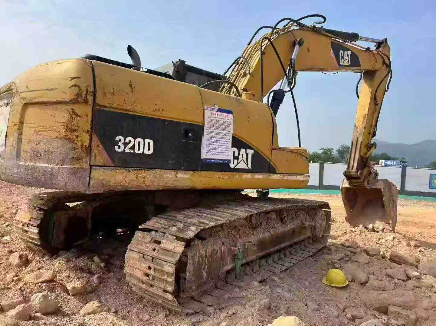 Used Caterpillar CT20 Excavator 2016 Model / 4