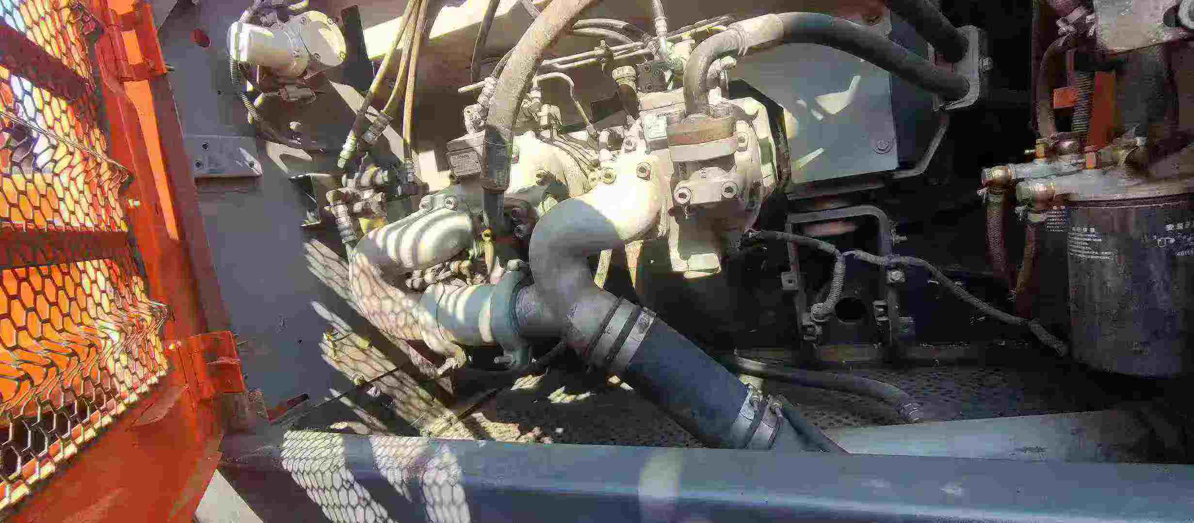 Used Hitachi ZX60-5G Excavator 2016 Model / 4