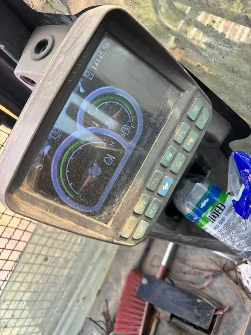 Used XCMG XE150 Excavator 2015 Model / 5