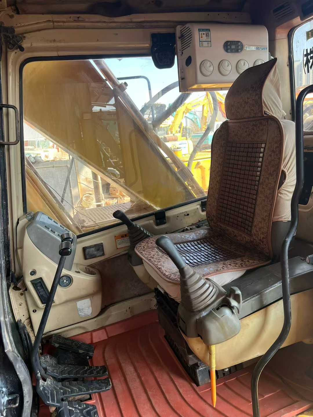 Used Caterpillar 320B Excavator 2016 Model / 3