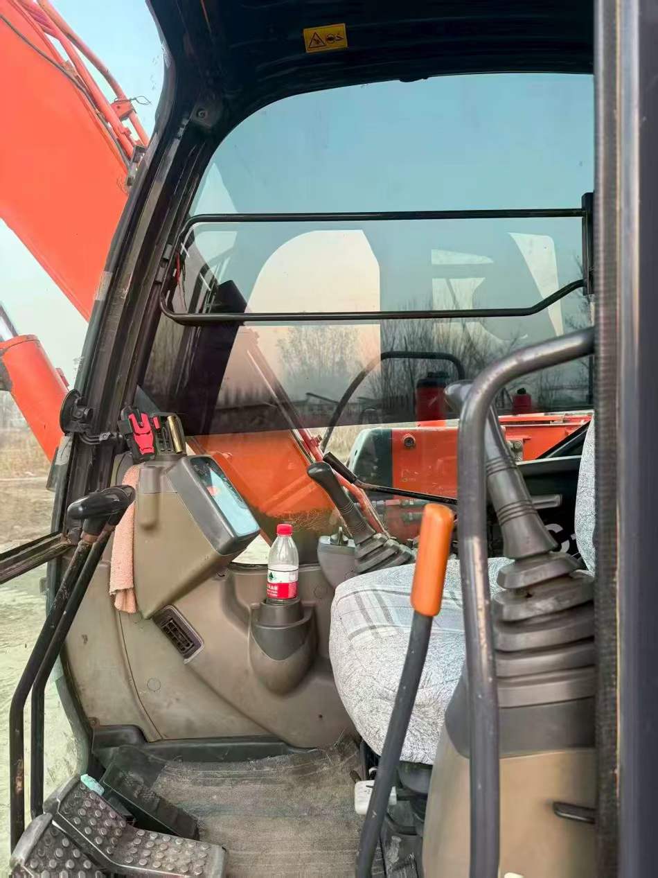 Used Hitachi ZX60-5A Excavator 2018 Model / 3