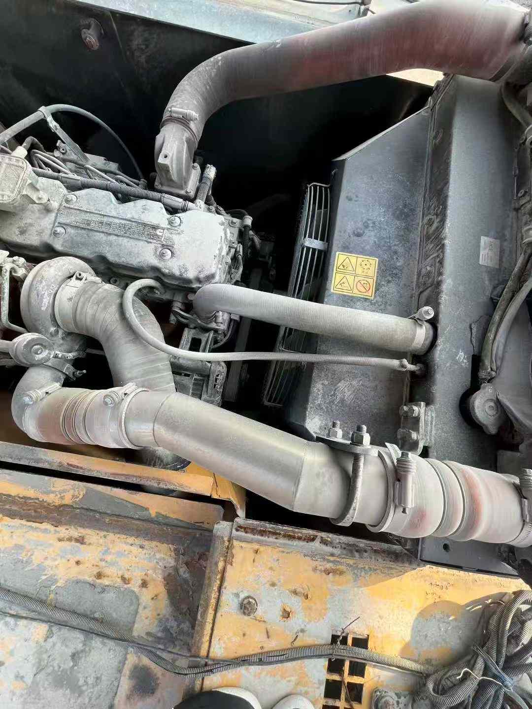 Used Hyundai R215VSN Excavator 2020 Model / 4