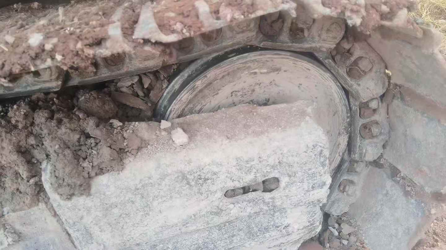 Used Hitachi ZAXIS200 Excavator 2016 Model / 4