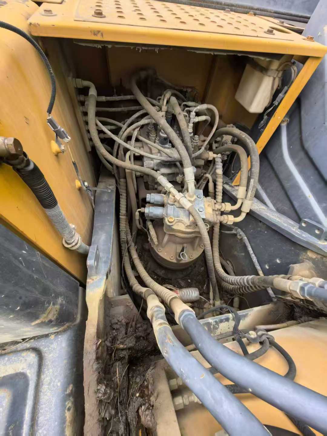 Used XCMG XE135GA Excavator 2019 Model / 4