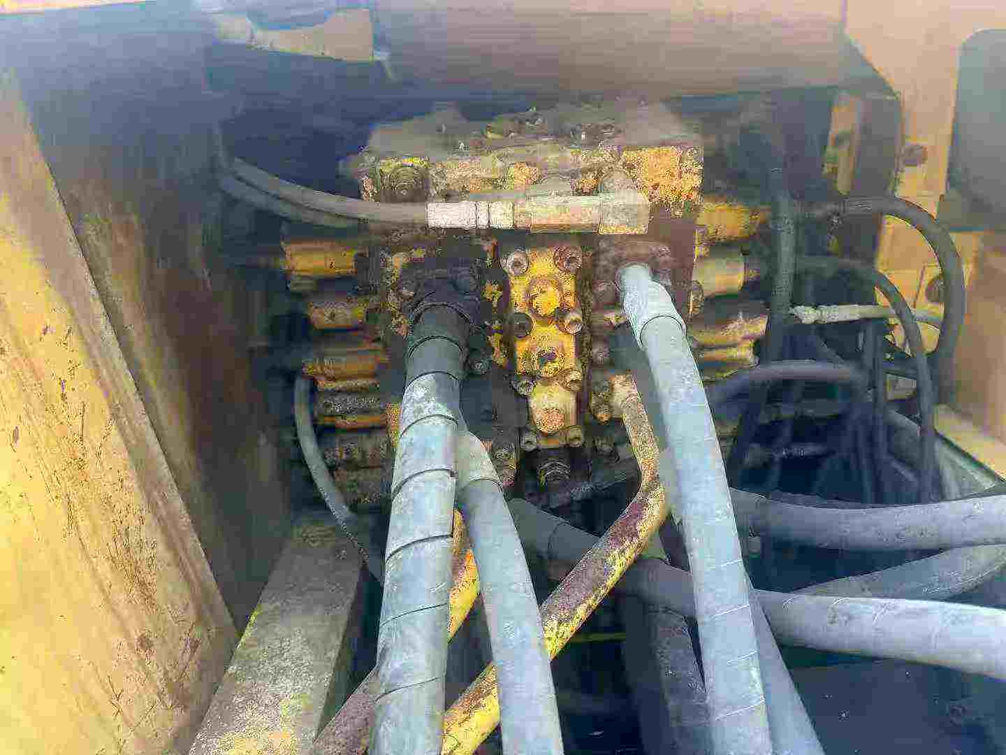 Used Komatsu PC240LC-8 Excavator 2016 Model / 4