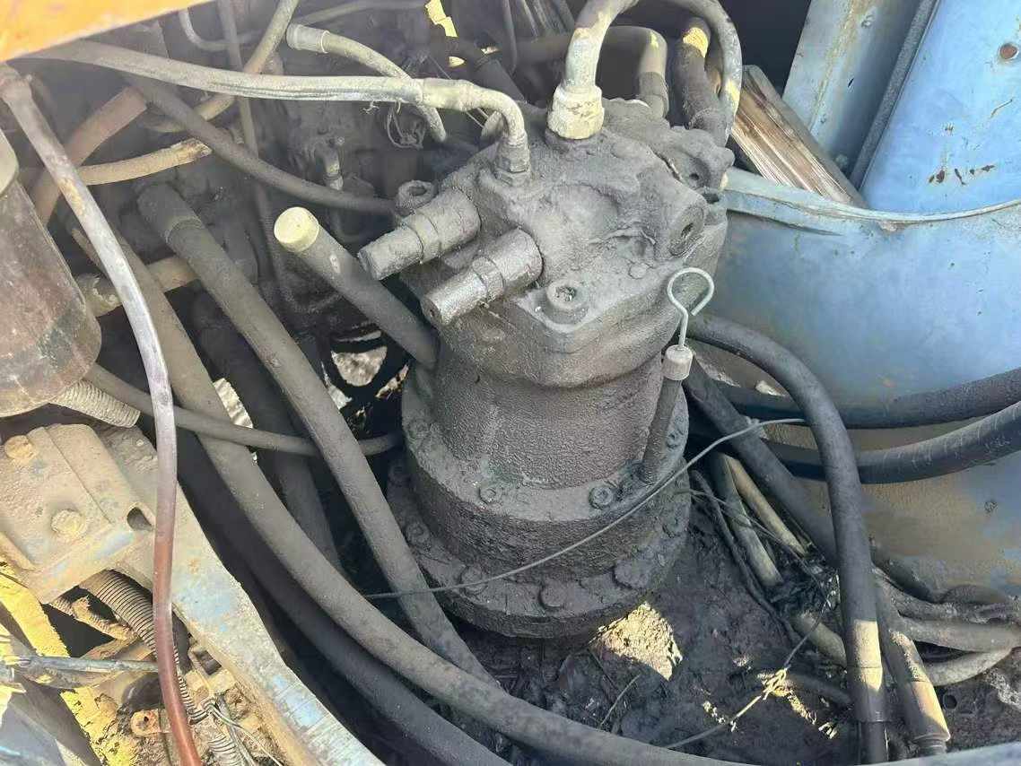 Used Hitachi ZAXIS200 Excavator 2016 Model / 4