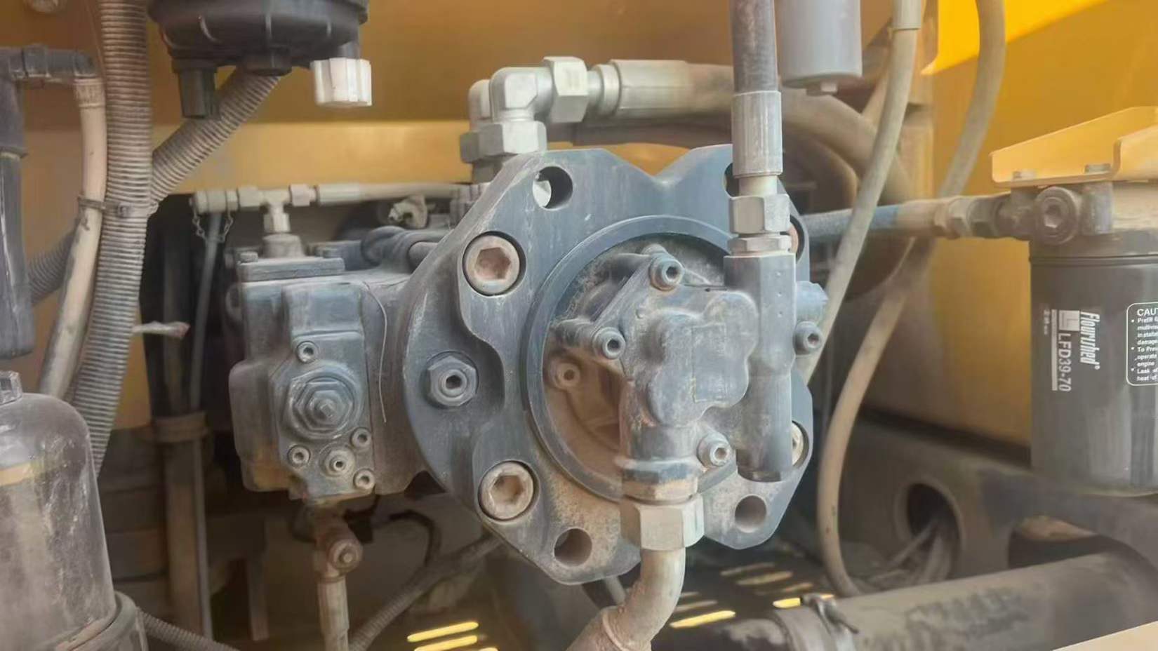 Used XCMG LW200 Excavator 2018 Model / 5