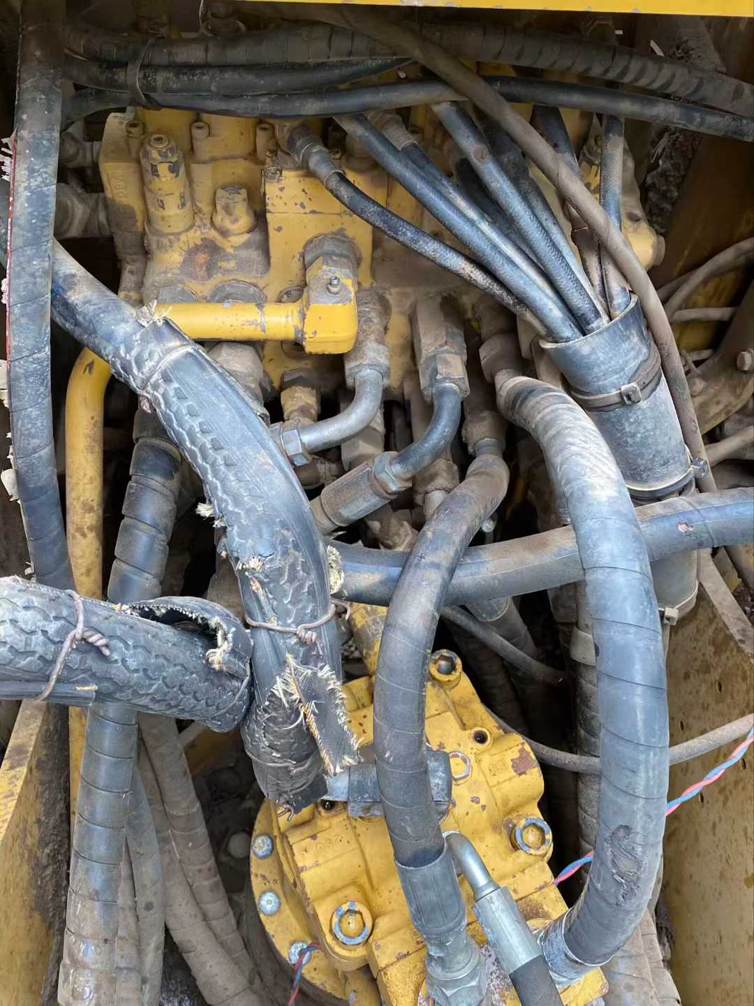 Used Caterpillar CT18 Excavator 2016 Model / 5