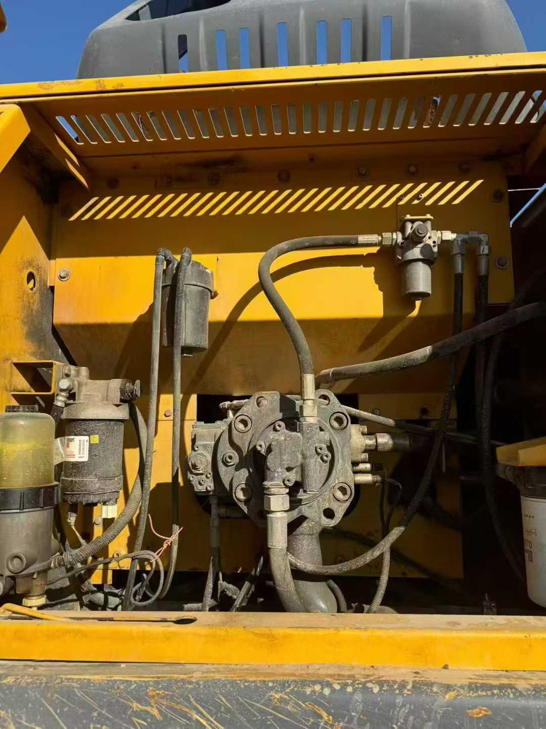 Used XCMG XE305D Excavator 2016 Model / 7