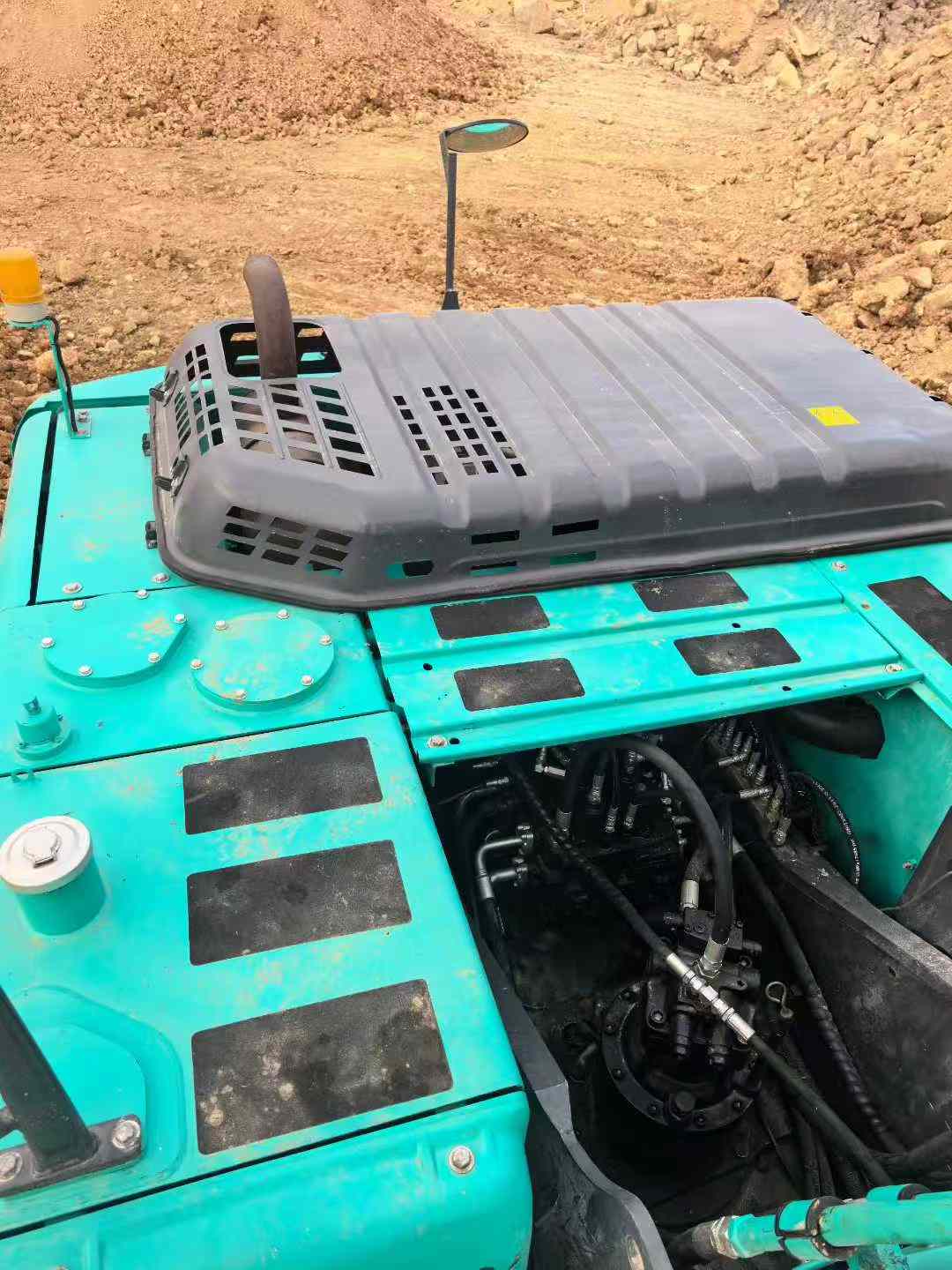 Used Kobelco SK200 Excavator 2016 Model / 4