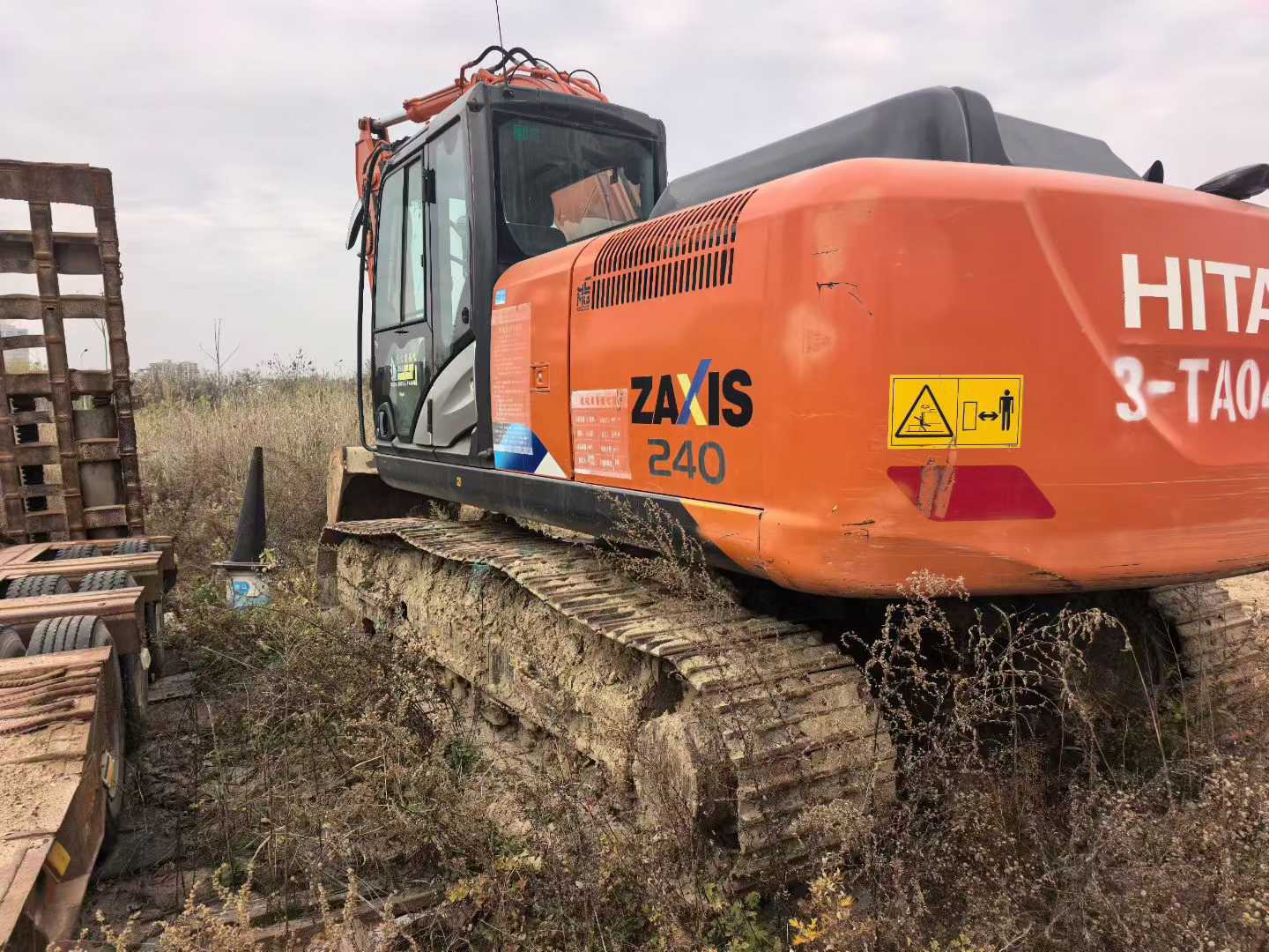 Used Hitachi ZX210LC-5A Excavator 2021 Model / 4