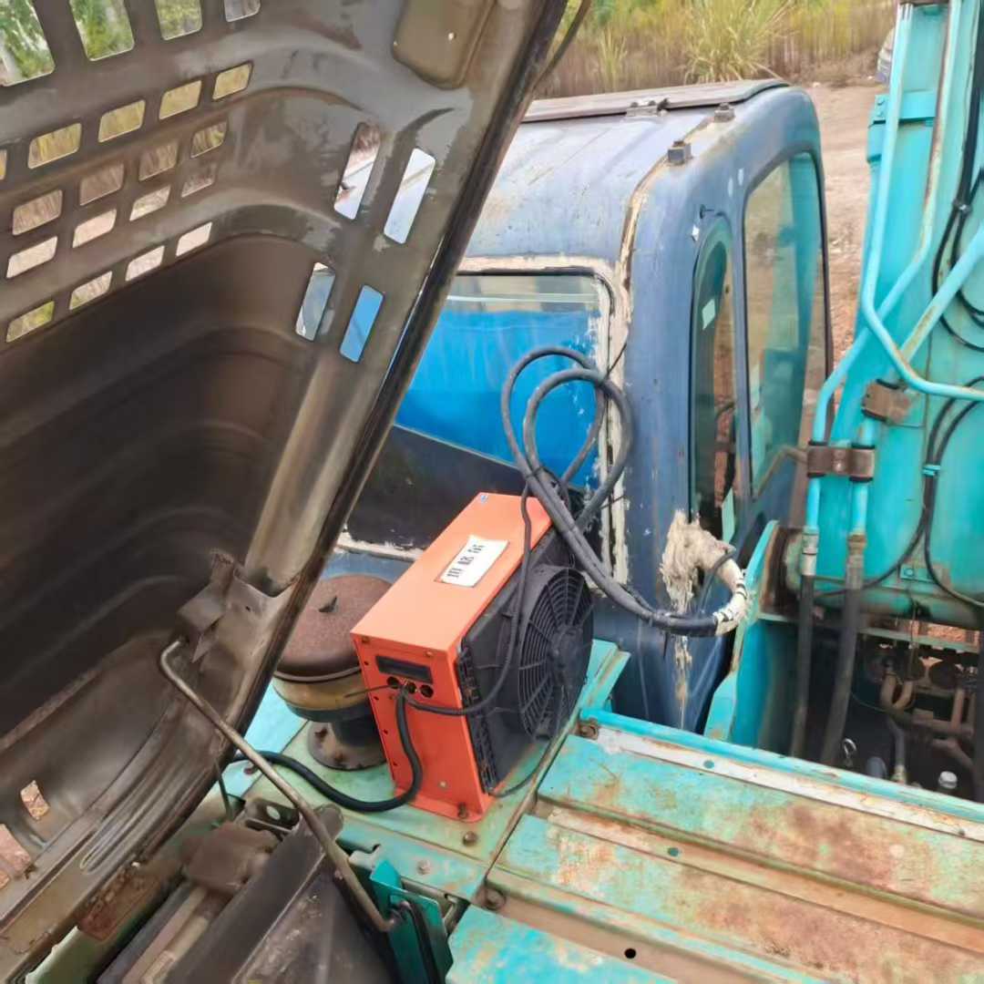 Used Kobelco SK210 Excavator 2016 Model / 3