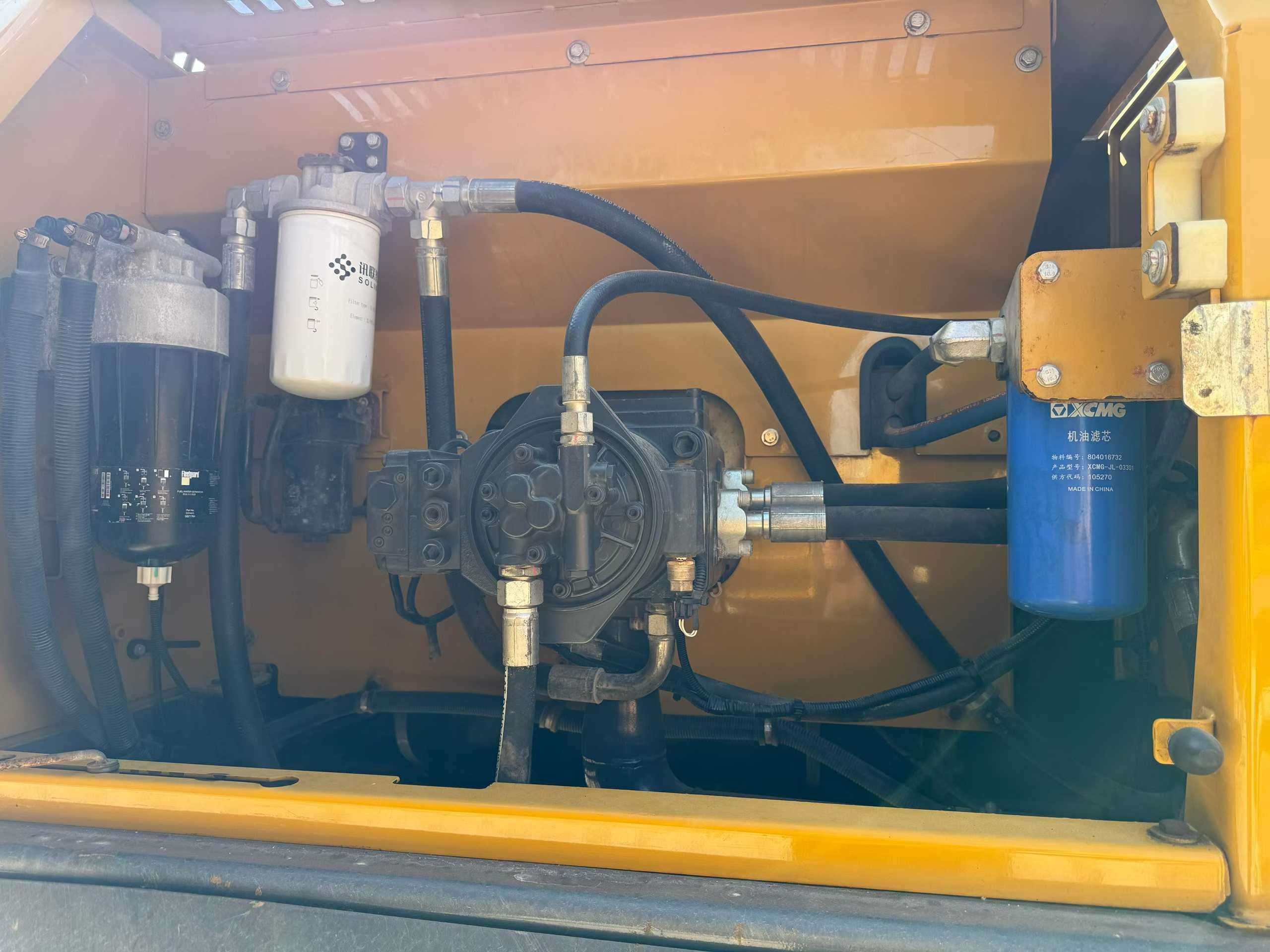 Used XCMG XEG2600 Excavator 2022 Model / 3