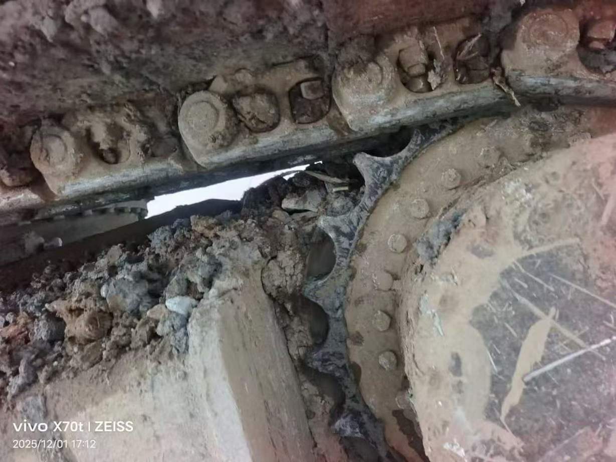 Used Kobelco SK200 Excavator 2017 Model / 4