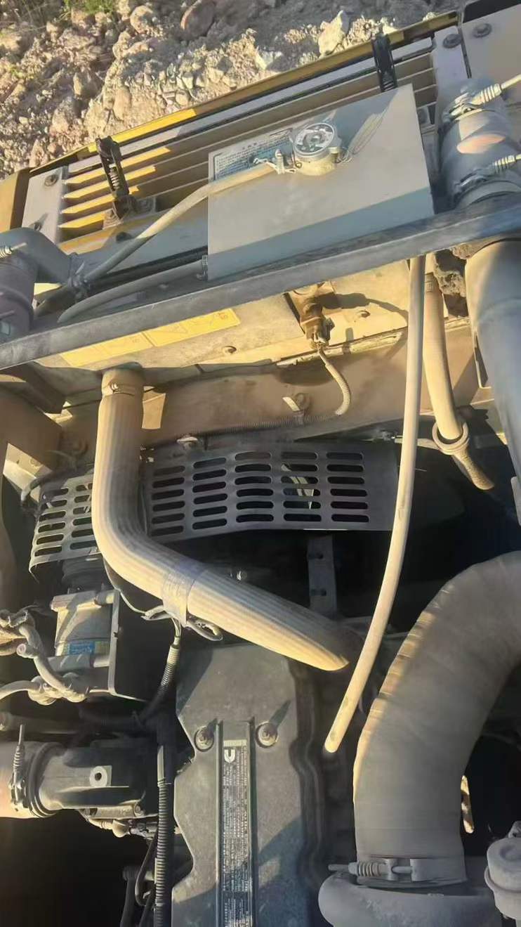 Used XCMG LW200 Excavator 2018 Model / 7