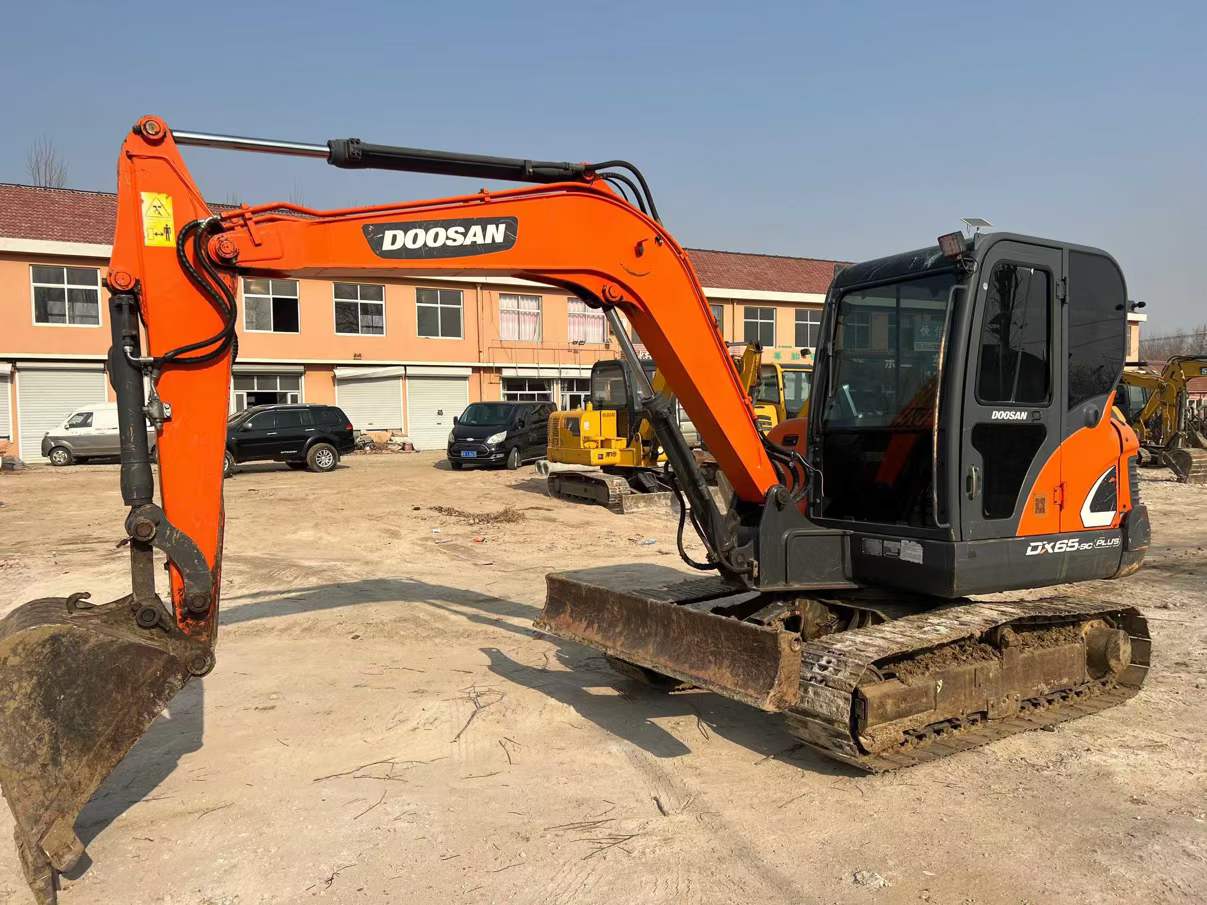 Used Doosan DX60 Excavator 2019 Model / 2
