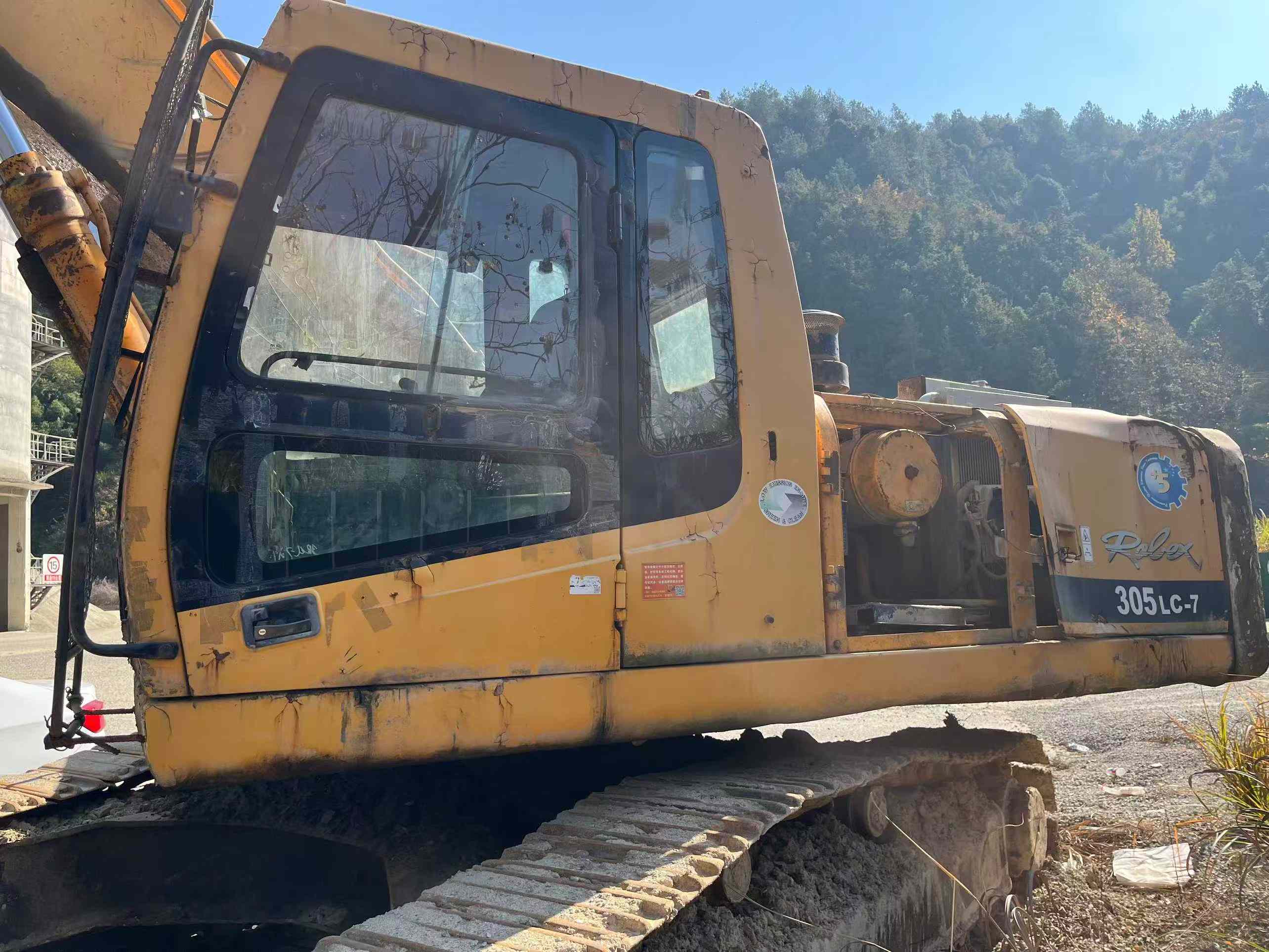 Used Hyundai R305LC-7 Excavator 2016 Model / 6
