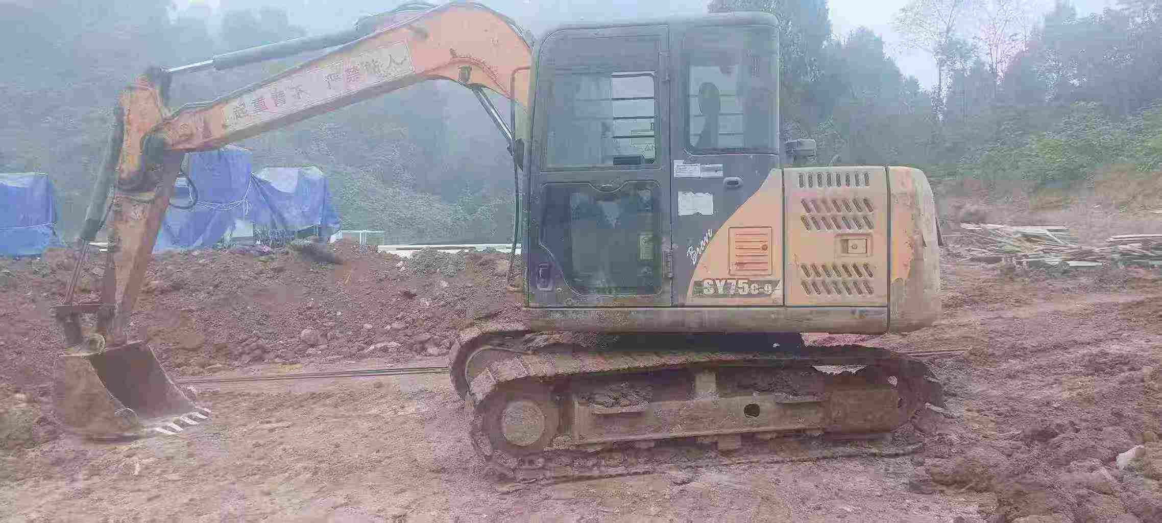 Used Sany SY75 Excavator 2014 Model / 3