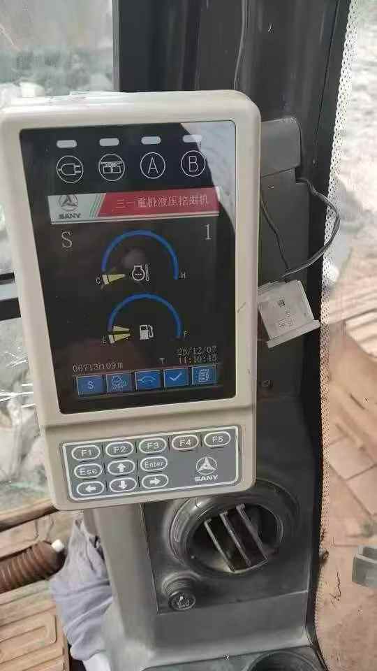 Used Sany SY205C-9 Excavator 2013 Model / 6