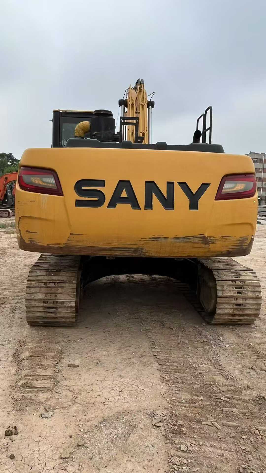 Used Sany SY215W Excavator 2019 Model / 2