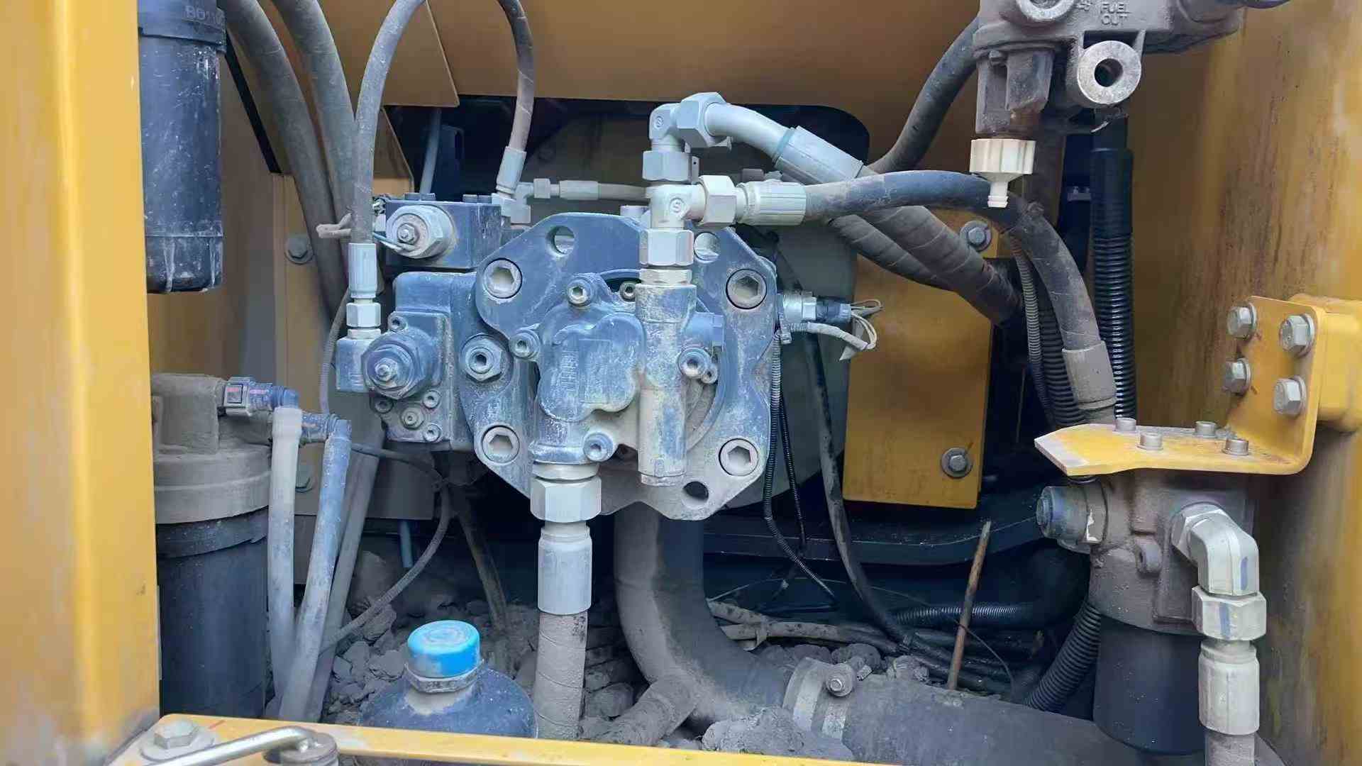 Used XCMG XE15 Excavator 2021 Model / 4