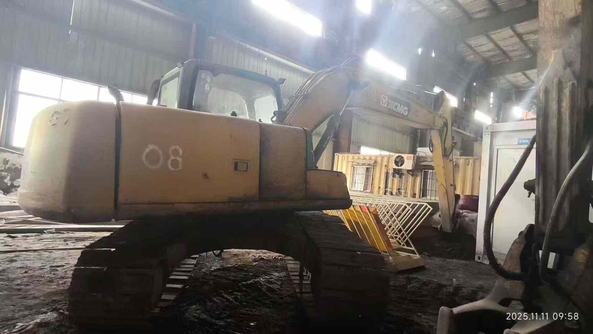 Used XCMG XE150D Excavator 2016 Model / 3