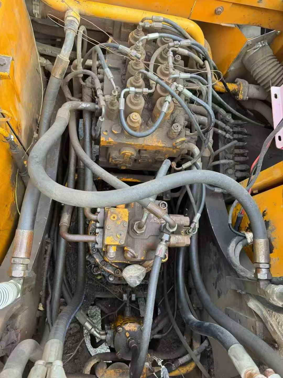 Used Sany SY215ACE Excavator 2011 Model / 5