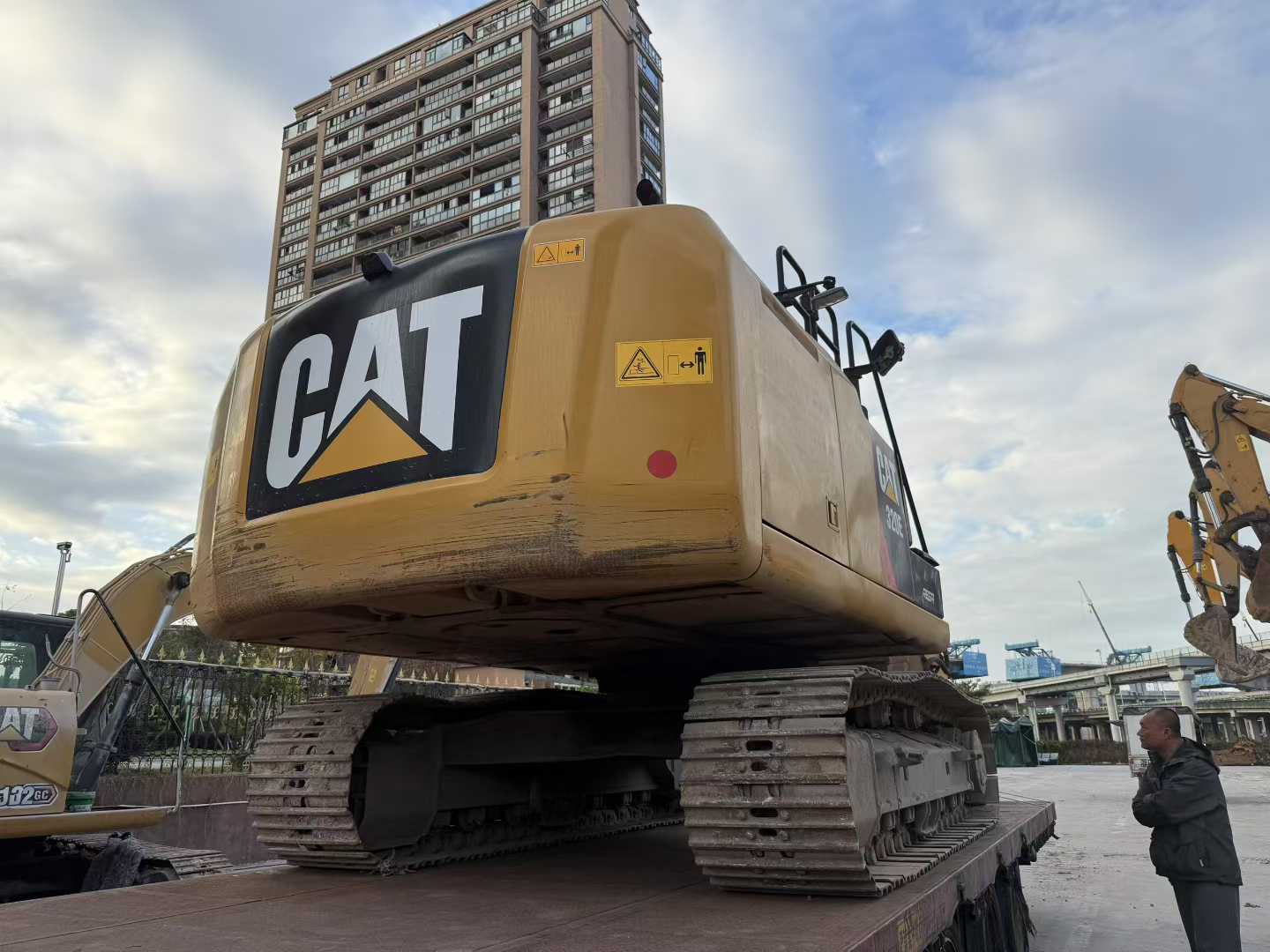 Used Caterpillar 320E Excavator 2016 Model / 7