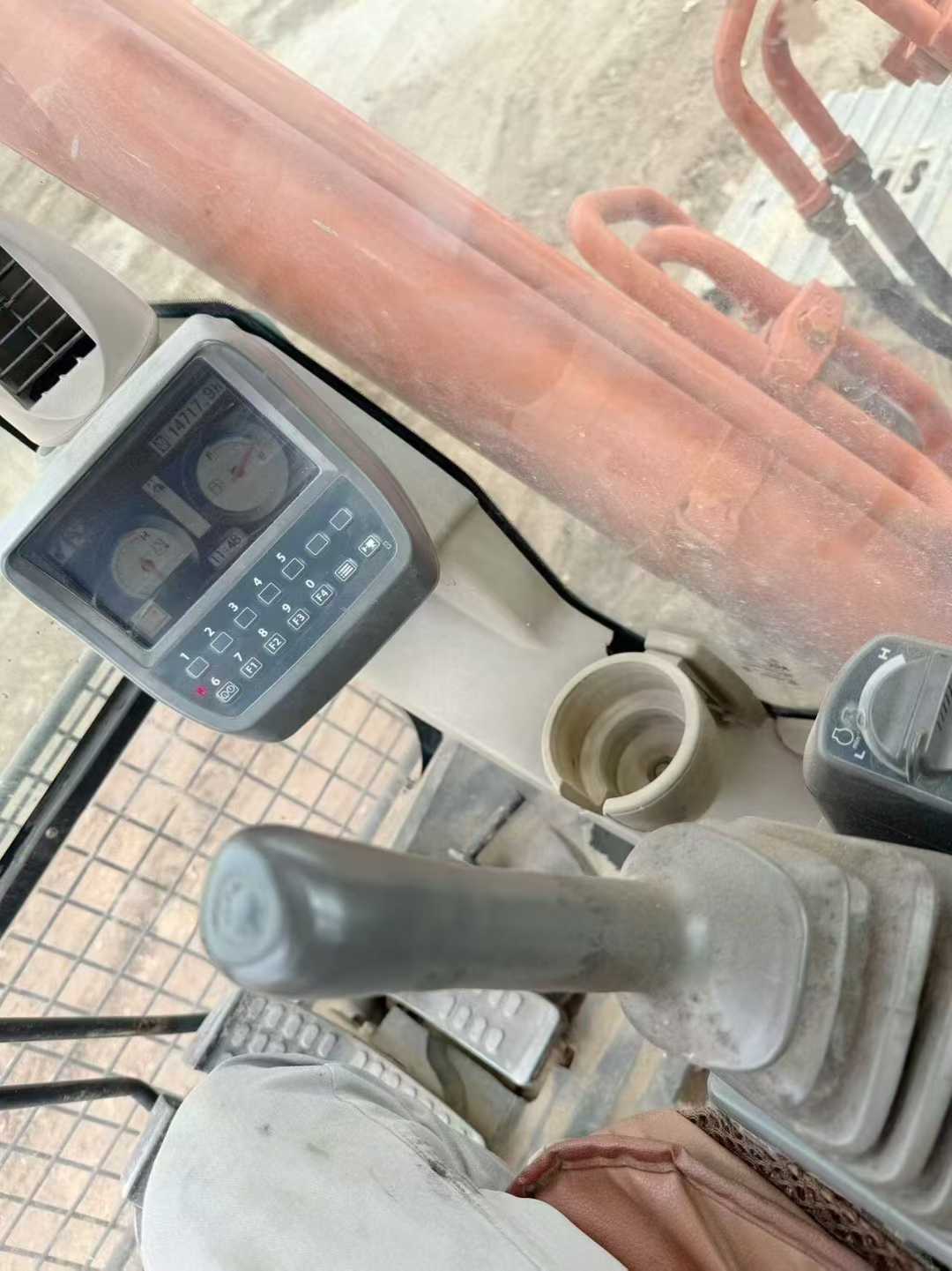 Used Hitachi ZAXIS200 Excavator 2016 Model / 5