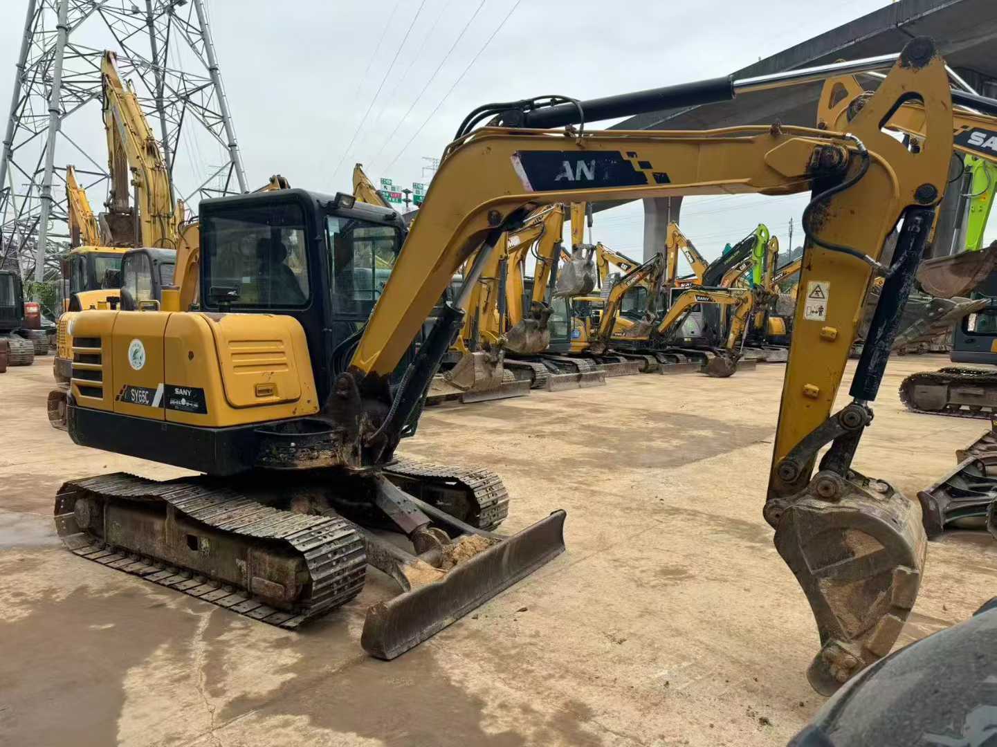 Used Sany SY55 Excavator 2016 Model / 3