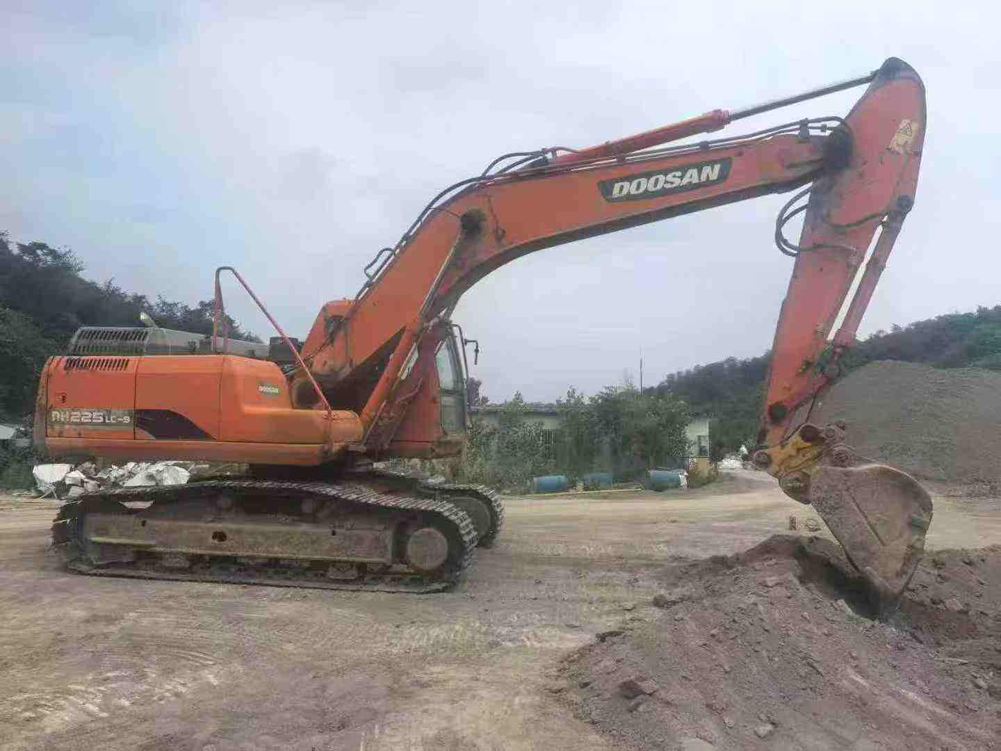 Used Doosan DX15 Excavator 2014 Model