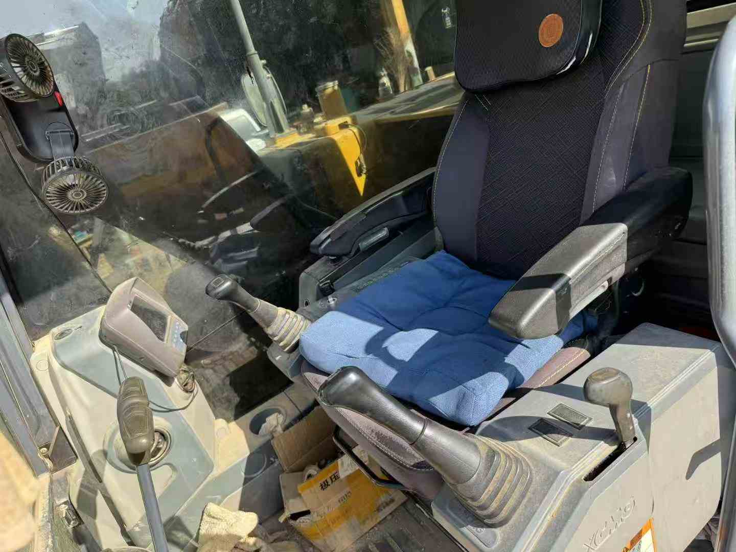 Used XCMG XE15 Excavator 2021 Model / 8