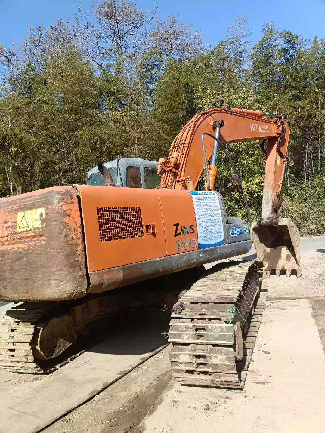 Used Hitachi ZAXIS200 Excavator 2016 Model / 3