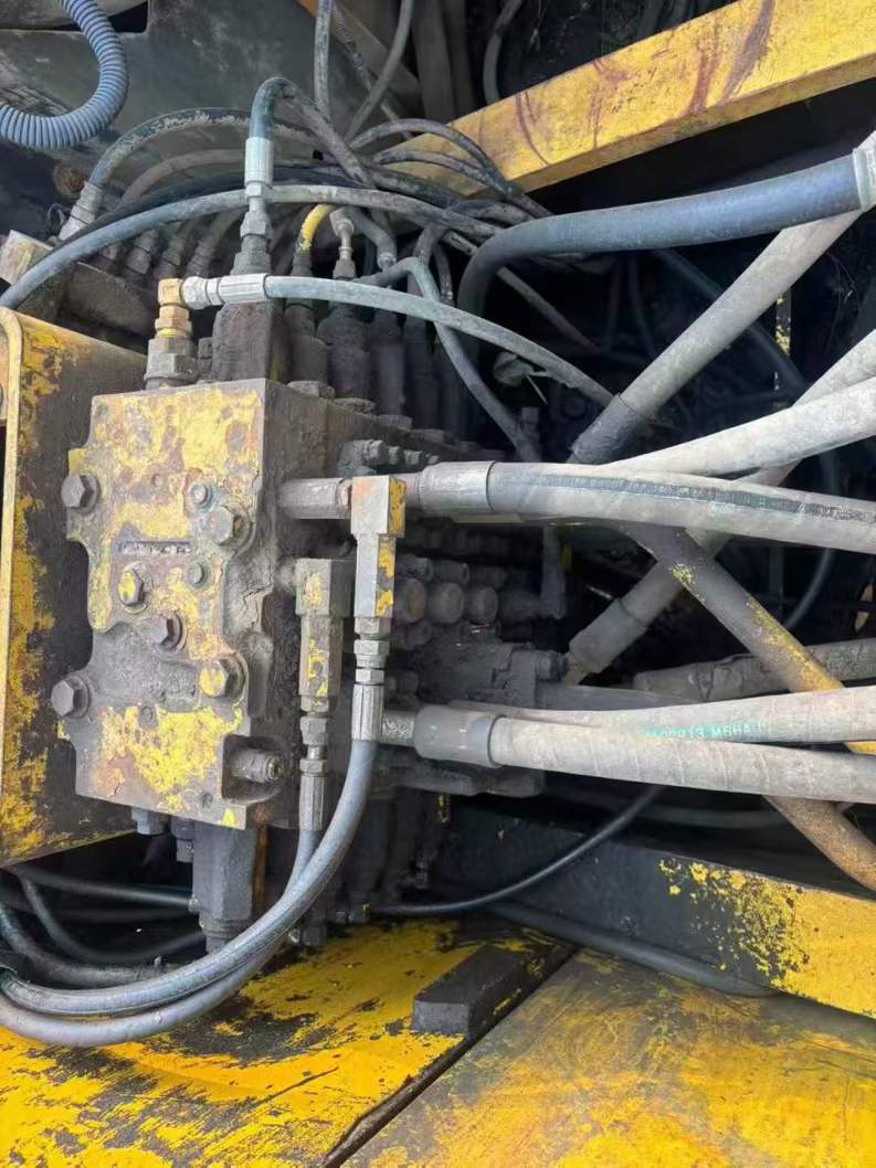 Used Komatsu PW200-7 Excavator 2016 Model / 6