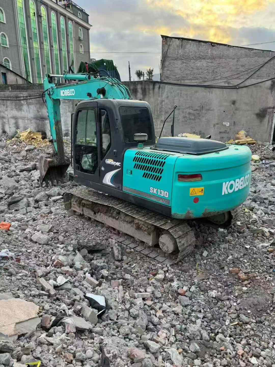 Used Kobelco SK130 Excavator 2020 Model / 3