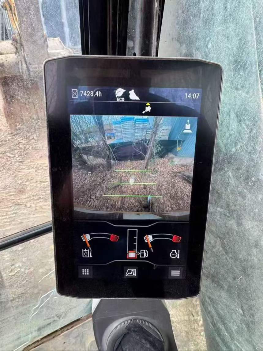 Used Caterpillar 330L Excavator 2019 Model / 3