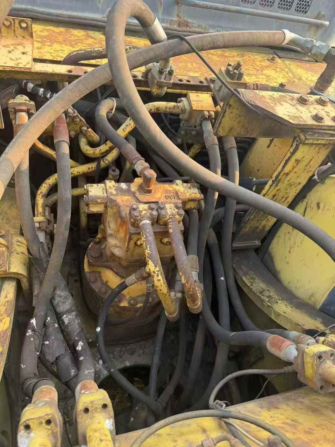 Used Komatsu PC350-6 Excavator 2016 Model / 4