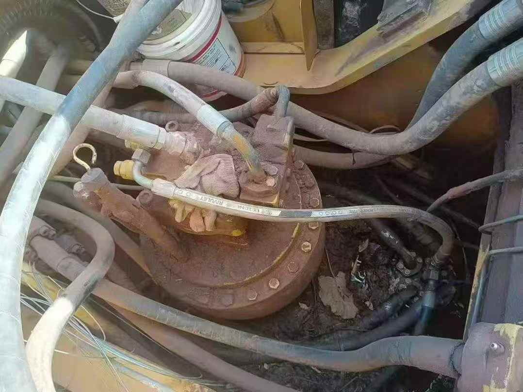 Used Caterpillar CT16 Excavator 2013 Model / 6