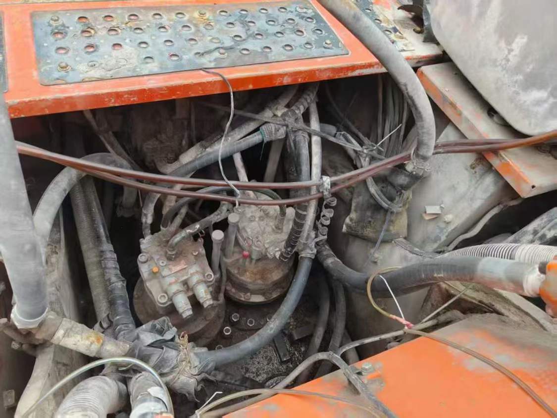 Used Hitachi EX90 Excavator 2017 Model / 8