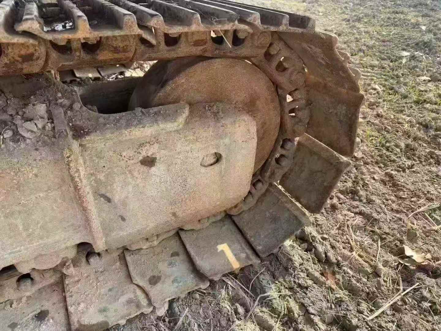 Used Komatsu PC200 Excavator 2016 Model / 3