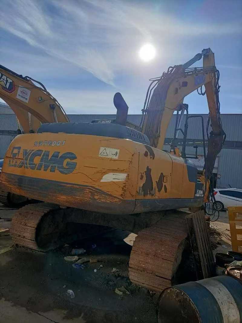 Used XCMG XE60 Excavator 2020 Model / 4