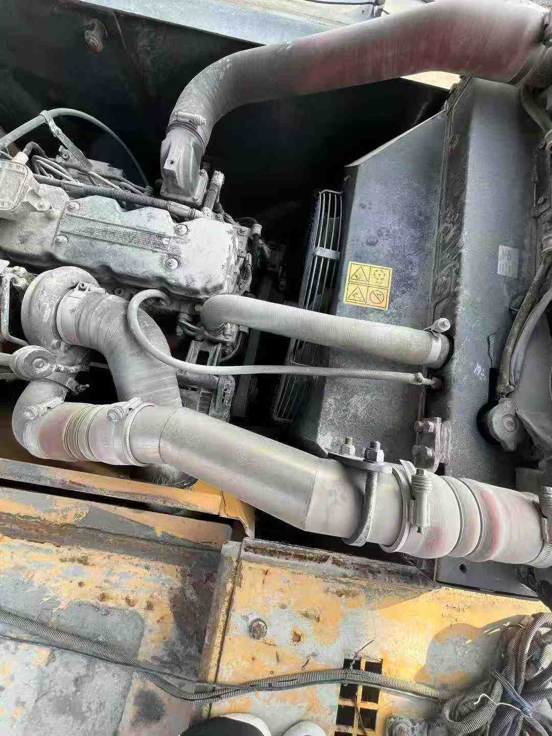 Used Hyundai R215VSN Excavator 2020 Model / 4