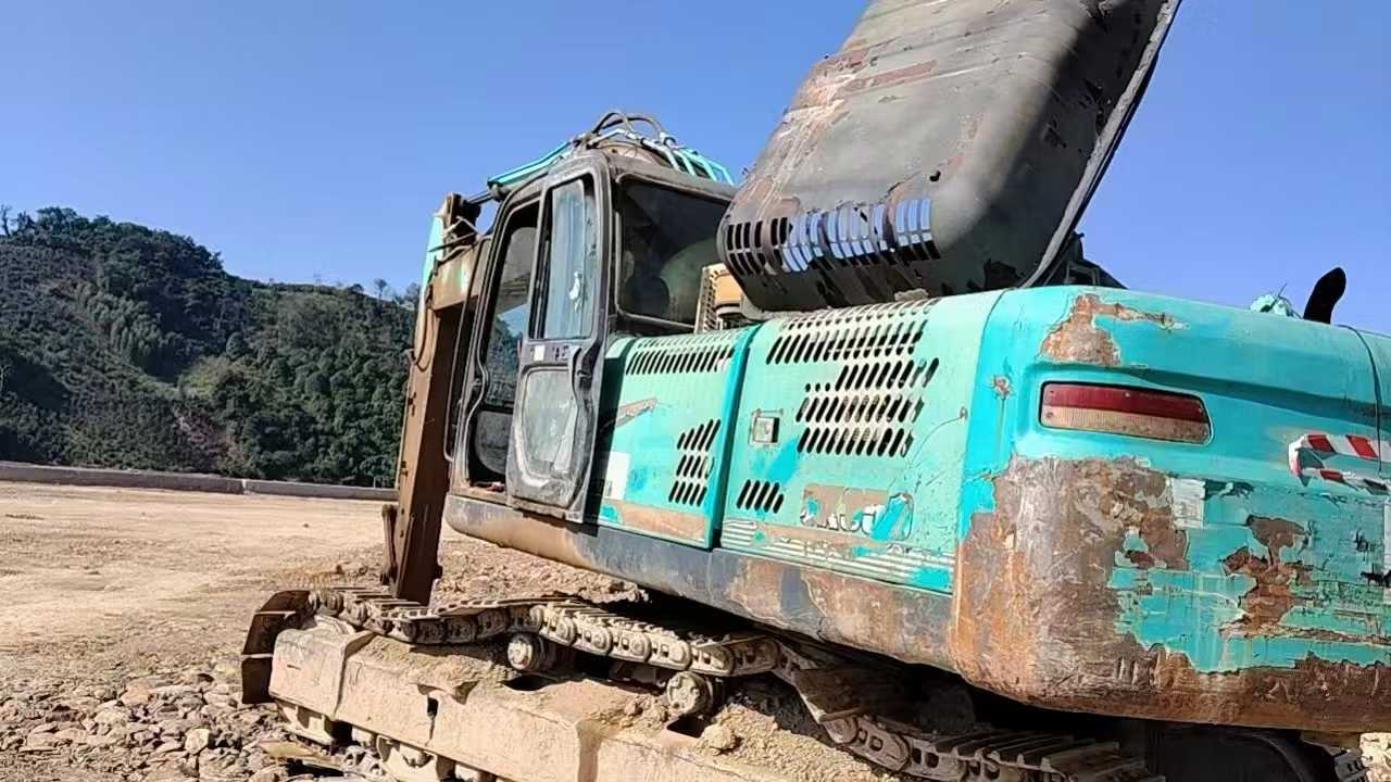 Used Kobelco SK350LC8 Excavator 2016 Model / 2