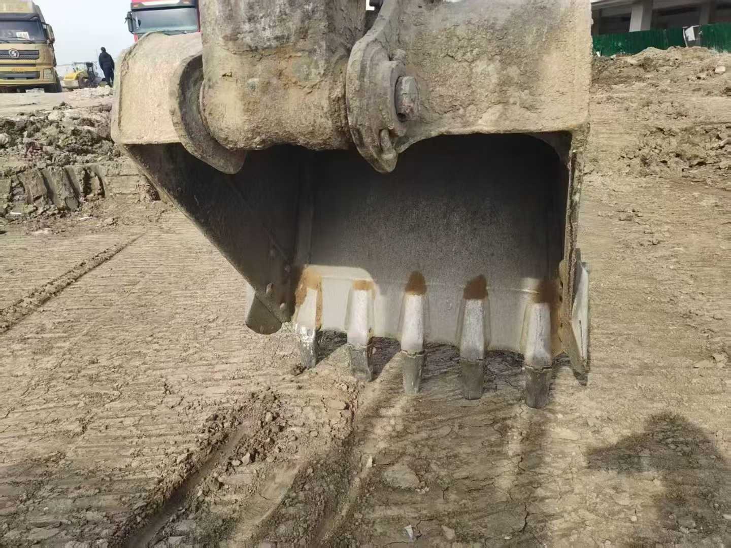 Used Komatsu PC200 Excavator 2015 Model / 9