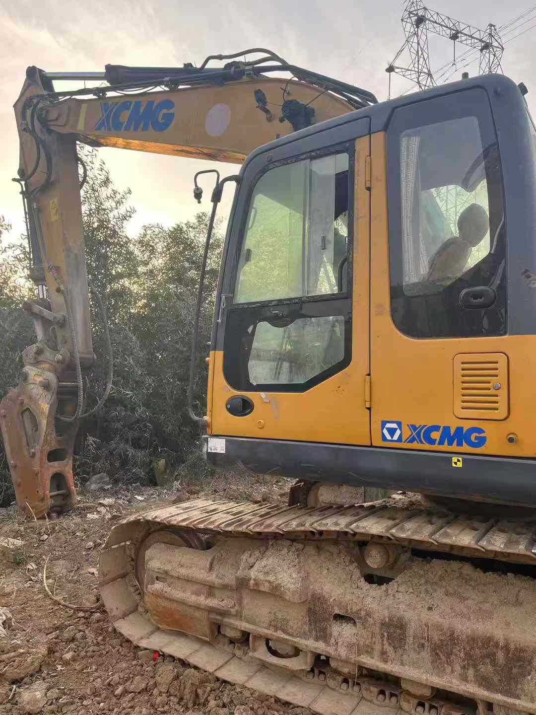 Used XCMG XE215 Excavator 2019 Model / 3